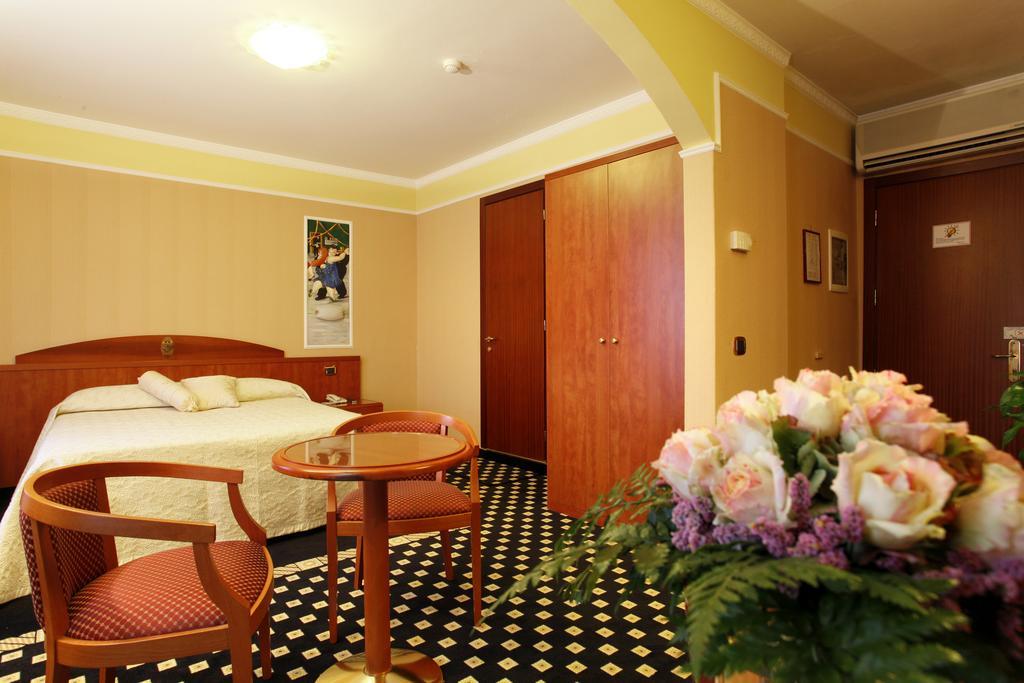 Boutique Hotel Puccini مونتيكاتيني تيرمي المظهر الخارجي الصورة